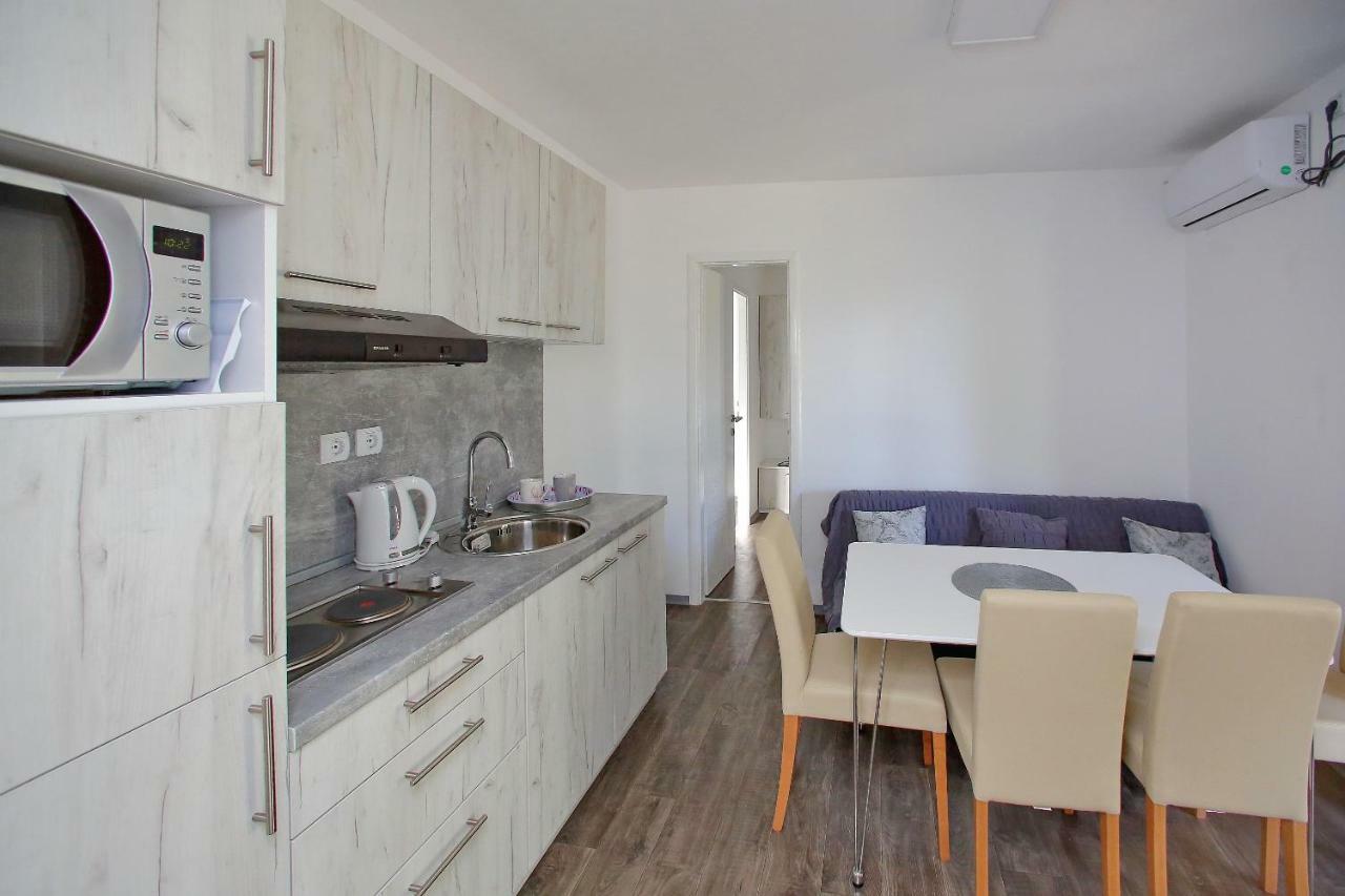 Mobile Homes Olive And Sea Бибине Екстериор снимка