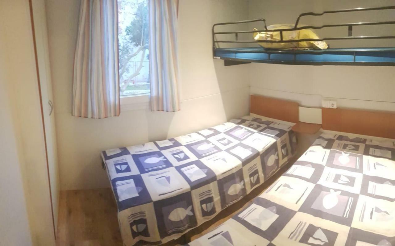 Mobile Homes Olive And Sea Бибине Екстериор снимка